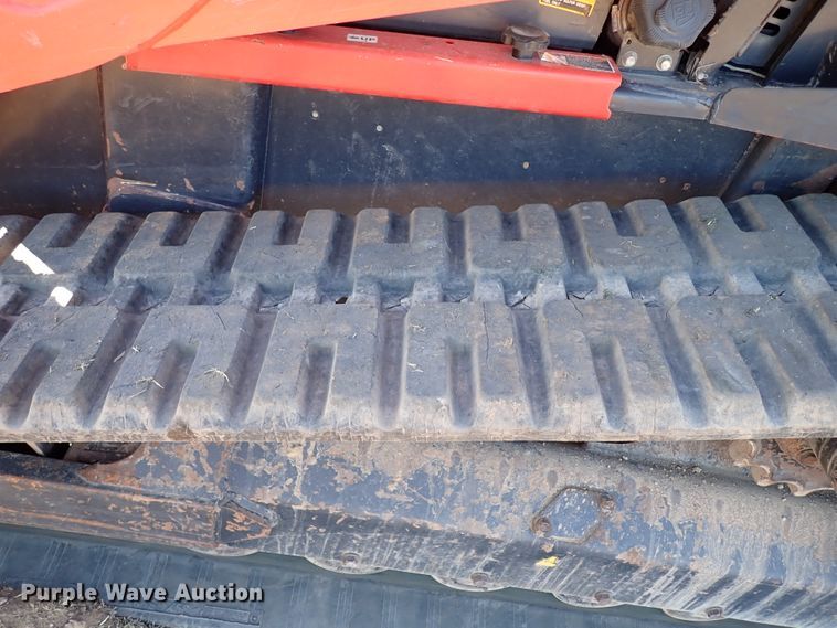 image for item IC9744 2019 Kubota SVL95-2S  tracked skid steer loader