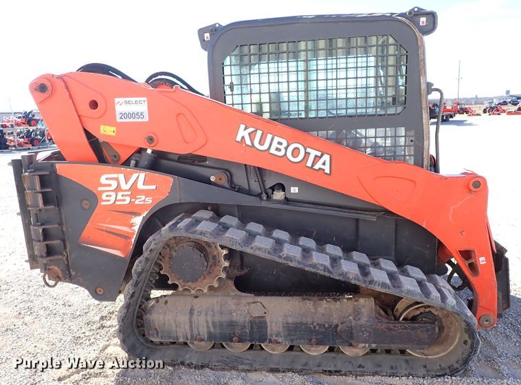 image for item IS9249 2018 Kubota SVL95-2S  tracked skid steer loader