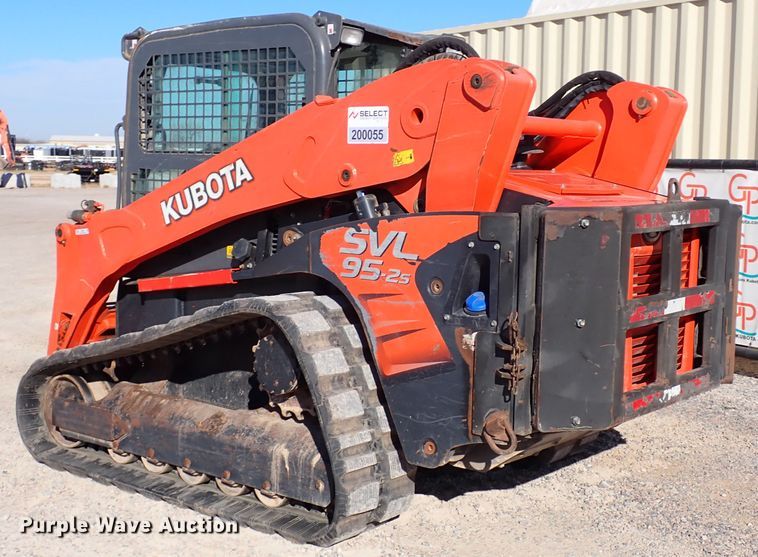 image for item IS9249 2018 Kubota SVL95-2S  tracked skid steer loader