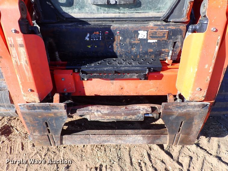 image for item IS9249 2018 Kubota SVL95-2S  tracked skid steer loader