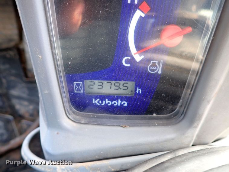 image for item IS9249 2018 Kubota SVL95-2S  tracked skid steer loader