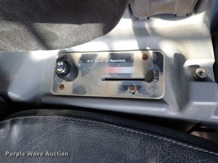 image for item IS9249 2018 Kubota SVL95-2S  tracked skid steer loader