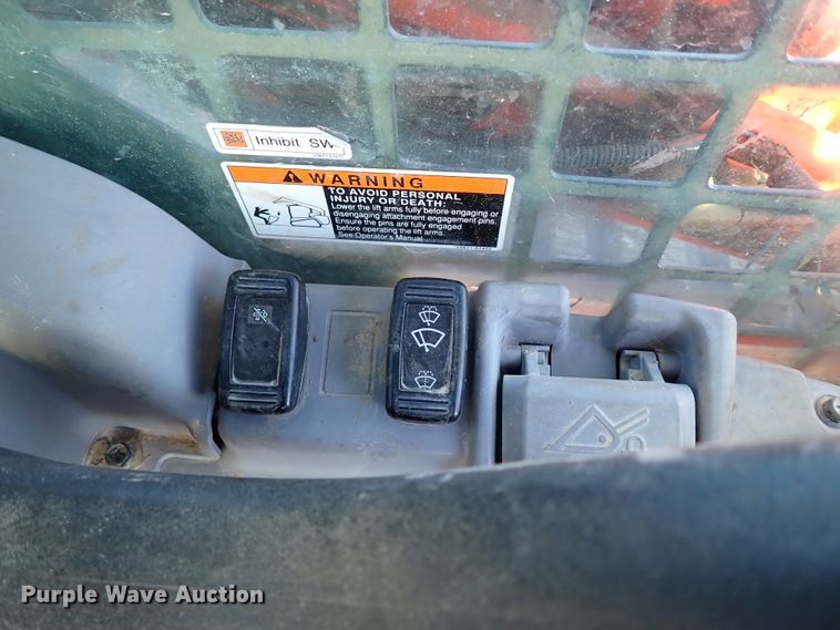 image for item IS9249 2018 Kubota SVL95-2S  tracked skid steer loader