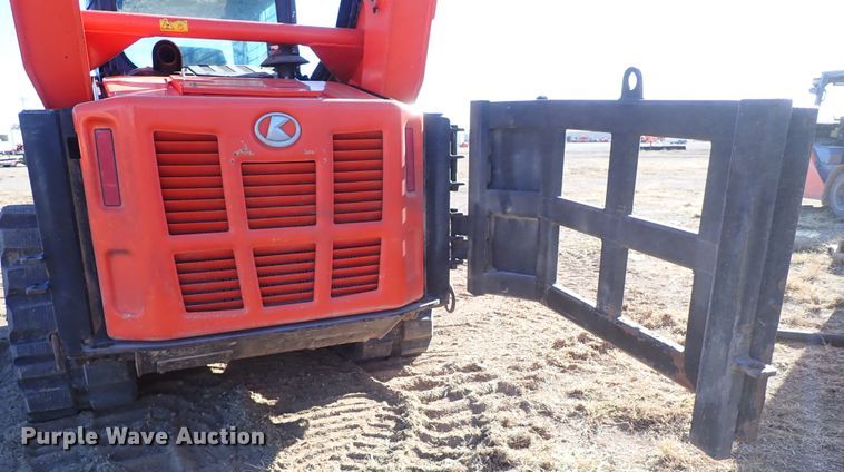 image for item IS9249 2018 Kubota SVL95-2S  tracked skid steer loader