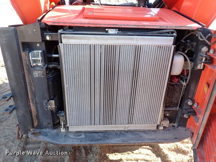 image for item IS9249 2018 Kubota SVL95-2S  tracked skid steer loader