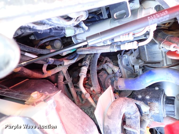 image for item IS9249 2018 Kubota SVL95-2S  tracked skid steer loader