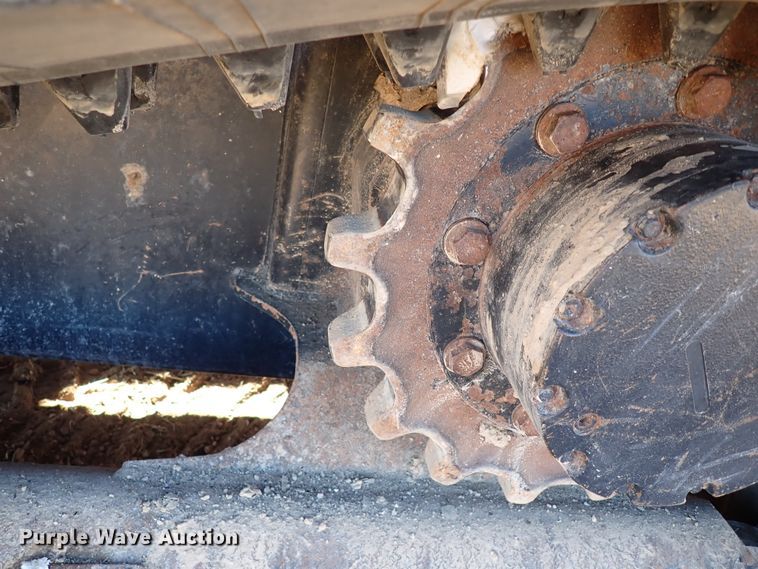 image for item IS9249 2018 Kubota SVL95-2S  tracked skid steer loader