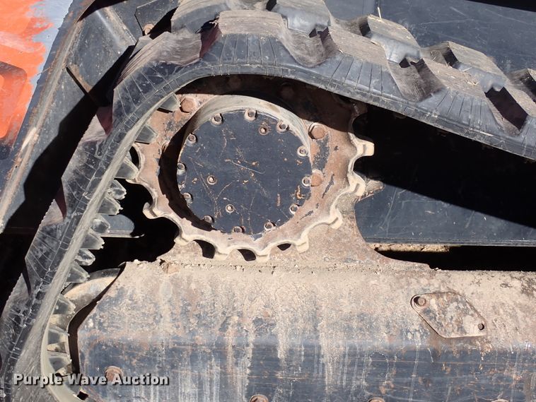 image for item IS9249 2018 Kubota SVL95-2S  tracked skid steer loader