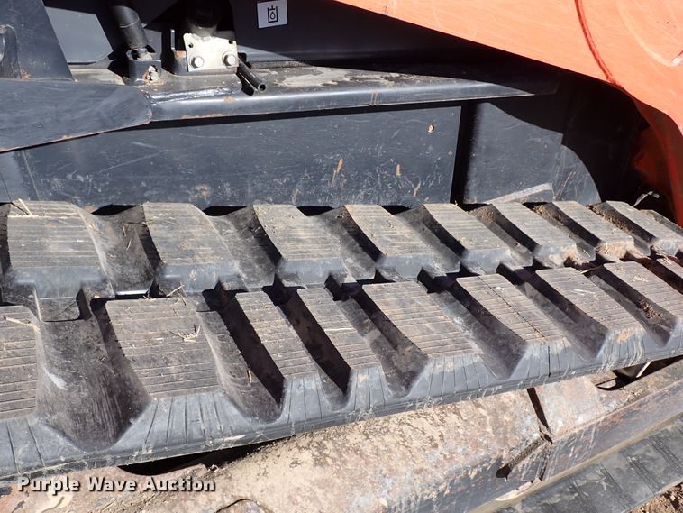 image for item IS9249 2018 Kubota SVL95-2S  tracked skid steer loader