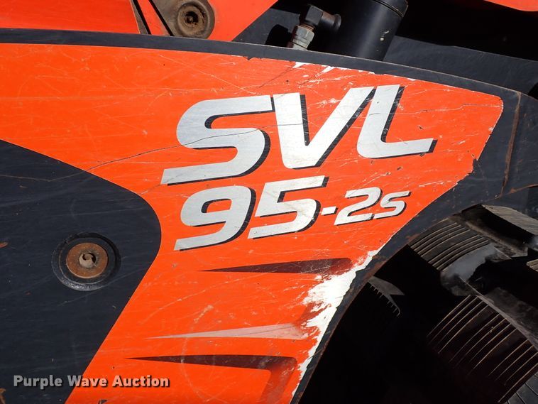 image for item IS9249 2018 Kubota SVL95-2S  tracked skid steer loader