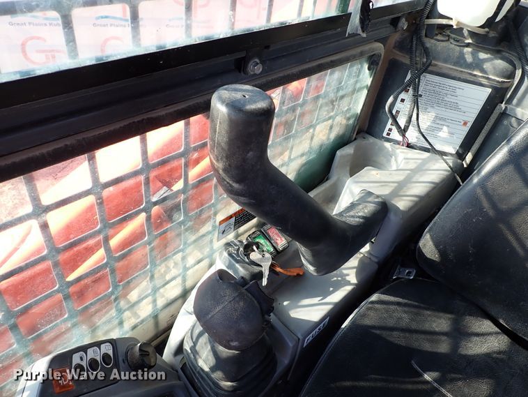 image for item IS9250 2019 Kubota SVL95-2S  tracked skid steer loader