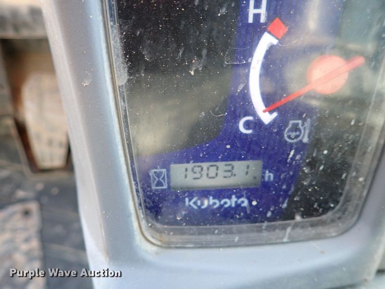 image for item IS9250 2019 Kubota SVL95-2S  tracked skid steer loader