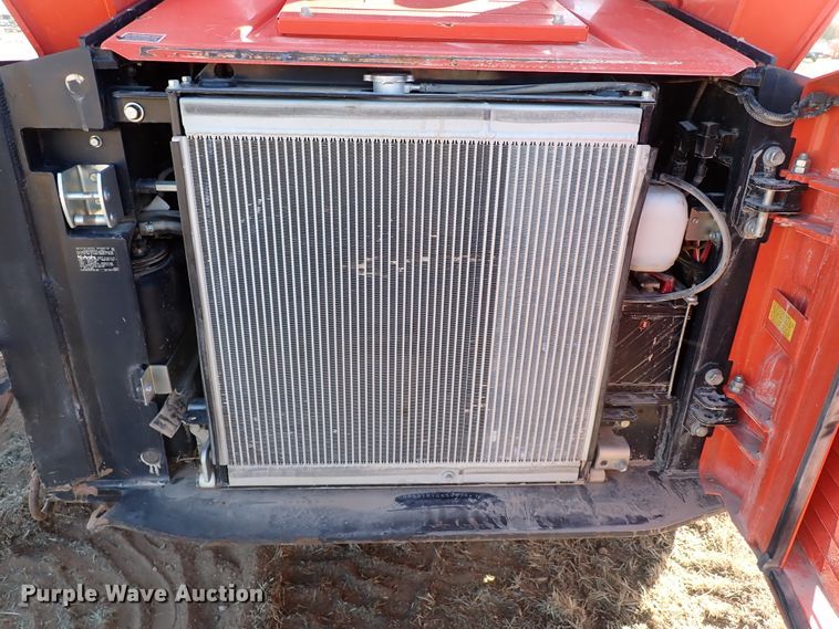 image for item IS9250 2019 Kubota SVL95-2S  tracked skid steer loader