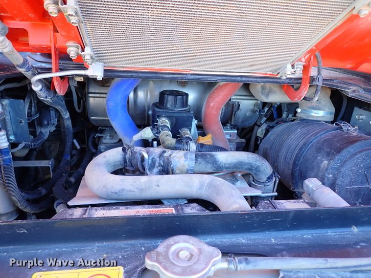 image for item IS9250 2019 Kubota SVL95-2S  tracked skid steer loader