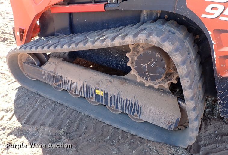 image for item IS9250 2019 Kubota SVL95-2S  tracked skid steer loader