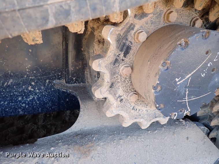 image for item IS9250 2019 Kubota SVL95-2S  tracked skid steer loader