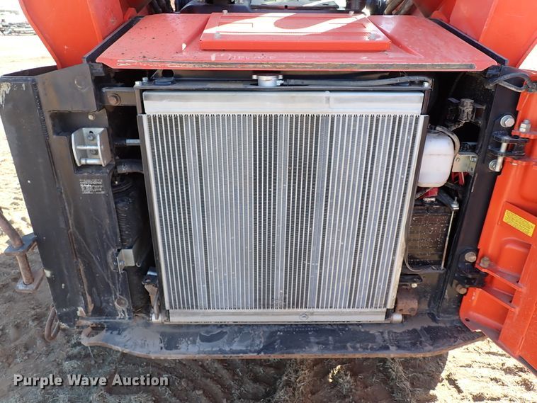 image for item IS9251 2019 Kubota SVL95-2S  tracked skid steer loader