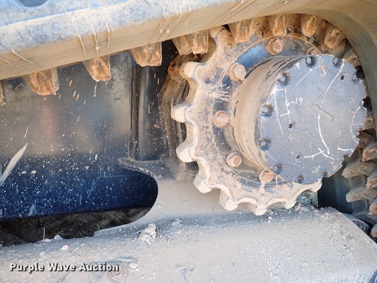 image for item IS9251 2019 Kubota SVL95-2S  tracked skid steer loader