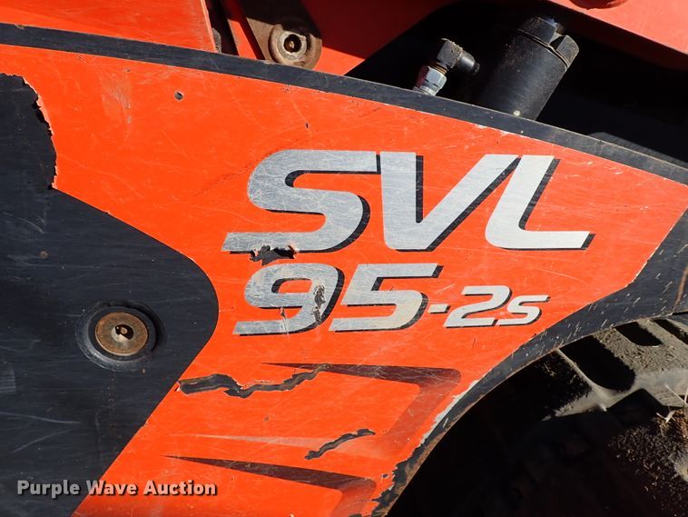 image for item IS9251 2019 Kubota SVL95-2S  tracked skid steer loader
