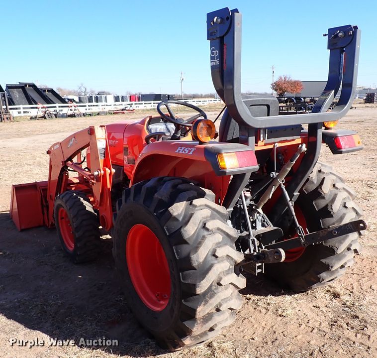 image for item IS9254 2019 Kubota L3301HST  MFWD tractor