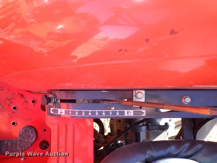 image for item IS9254 2019 Kubota L3301HST  MFWD tractor