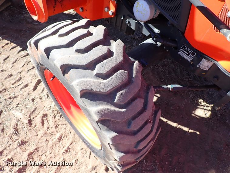 image for item IS9254 2019 Kubota L3301HST  MFWD tractor