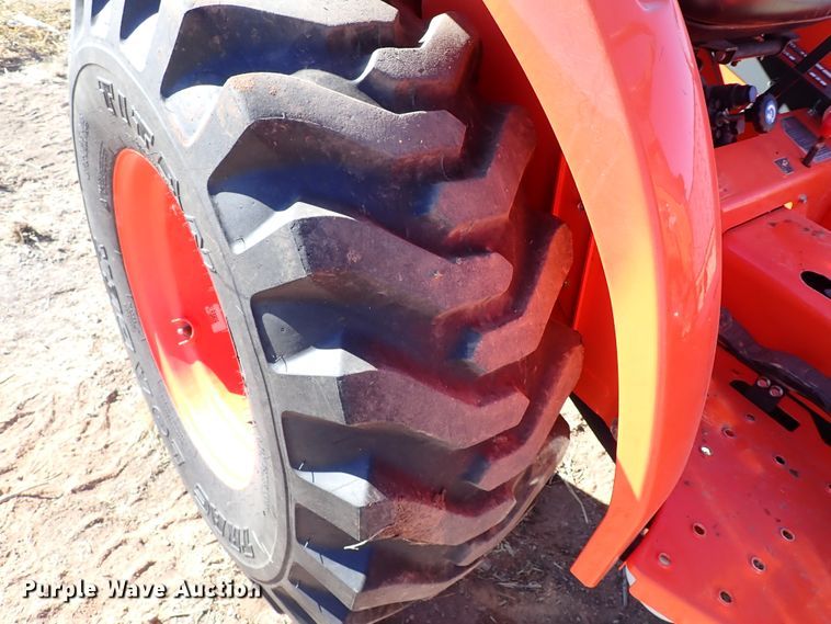 image for item IS9254 2019 Kubota L3301HST  MFWD tractor