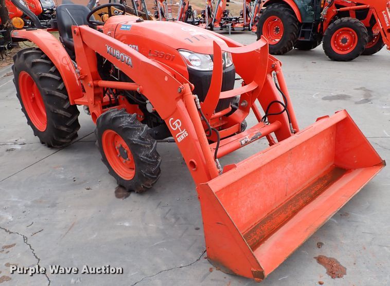 image for item IS9280 2019 Kubota L3901DT  MFWD tractor