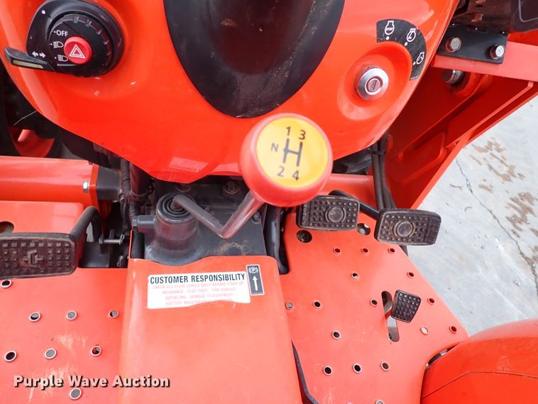 image for item IS9280 2019 Kubota L3901DT  MFWD tractor