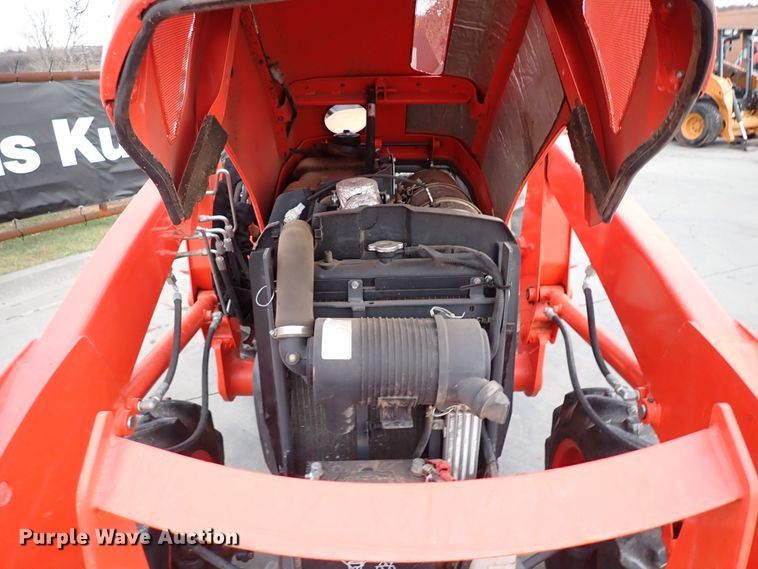 image for item IS9280 2019 Kubota L3901DT  MFWD tractor