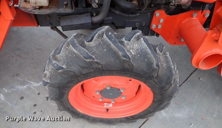 image for item IS9280 2019 Kubota L3901DT  MFWD tractor