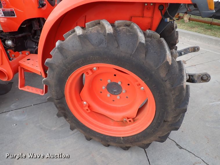 image for item IS9280 2019 Kubota L3901DT  MFWD tractor
