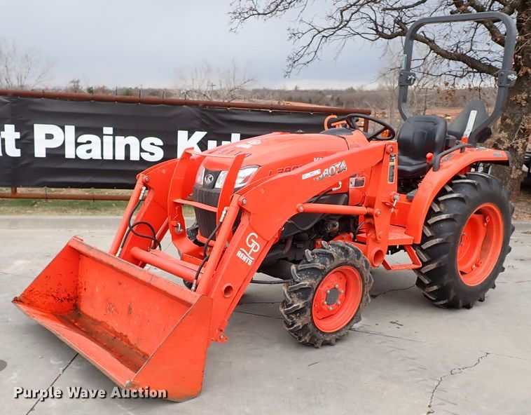 image for item IS9281 2019 Kubota L3901DT  MFWD tractor