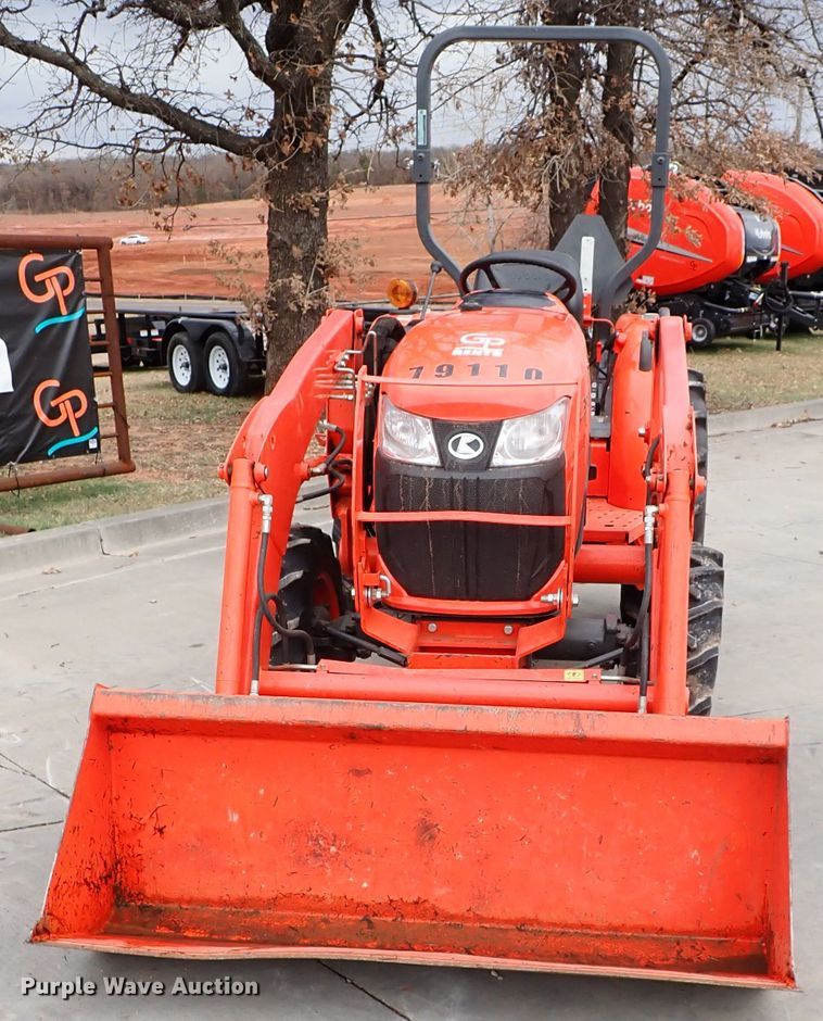 image for item IS9281 2019 Kubota L3901DT  MFWD tractor