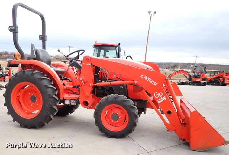 image for item IS9281 2019 Kubota L3901DT  MFWD tractor