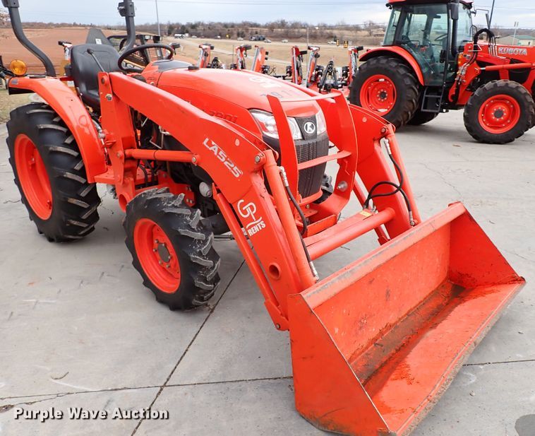image for item IS9281 2019 Kubota L3901DT  MFWD tractor