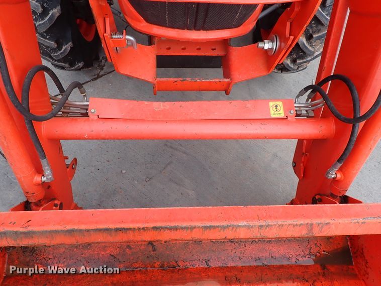 image for item IS9281 2019 Kubota L3901DT  MFWD tractor