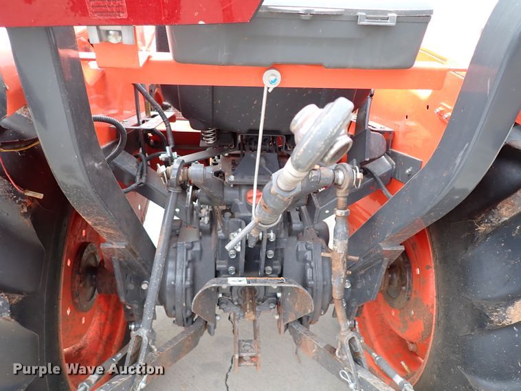 image for item IS9281 2019 Kubota L3901DT  MFWD tractor