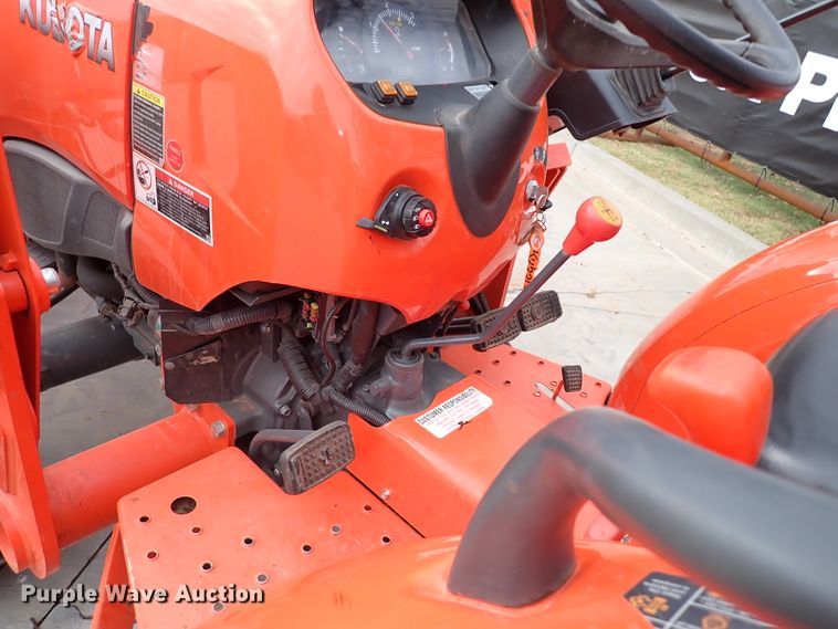 image for item IS9281 2019 Kubota L3901DT  MFWD tractor