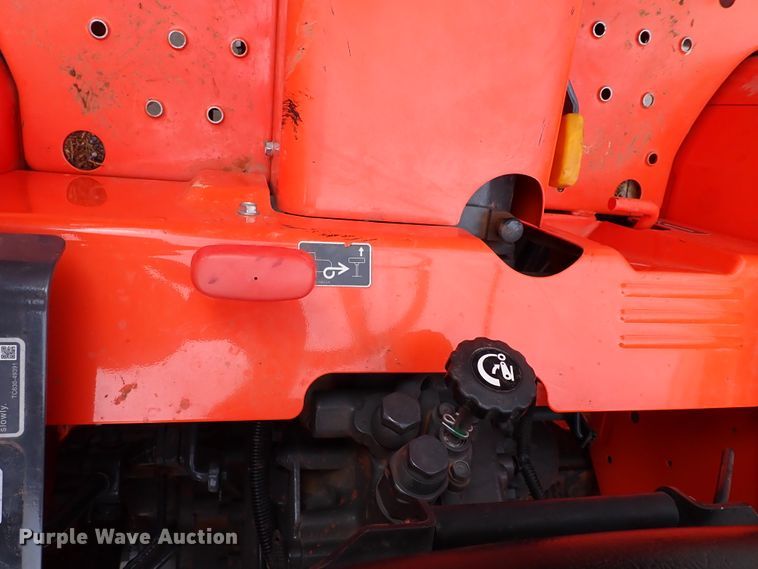 image for item IS9281 2019 Kubota L3901DT  MFWD tractor