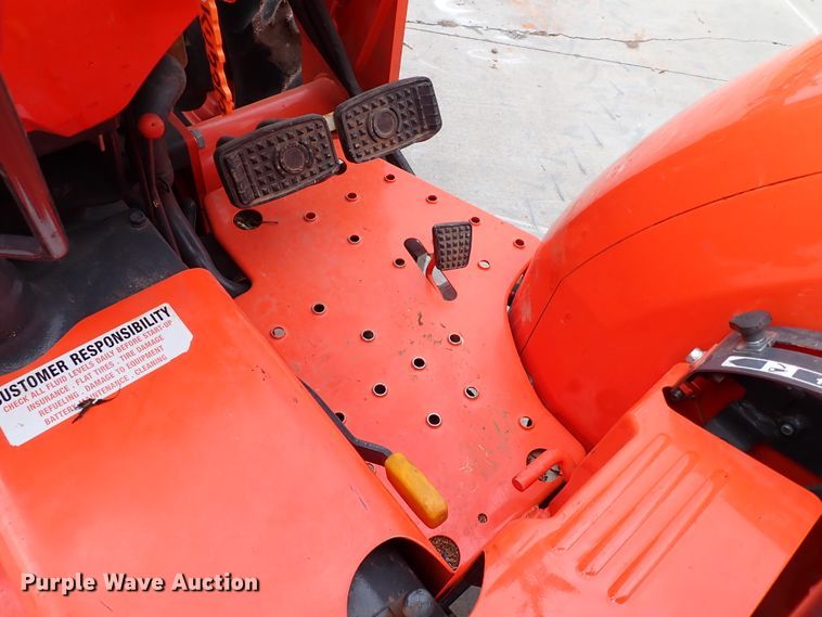 image for item IS9281 2019 Kubota L3901DT  MFWD tractor