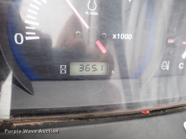 image for item IS9281 2019 Kubota L3901DT  MFWD tractor