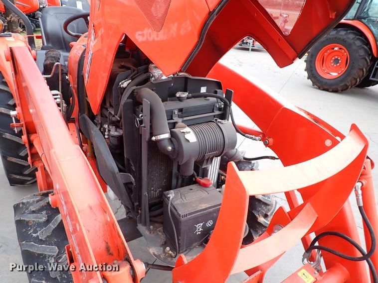 image for item IS9281 2019 Kubota L3901DT  MFWD tractor