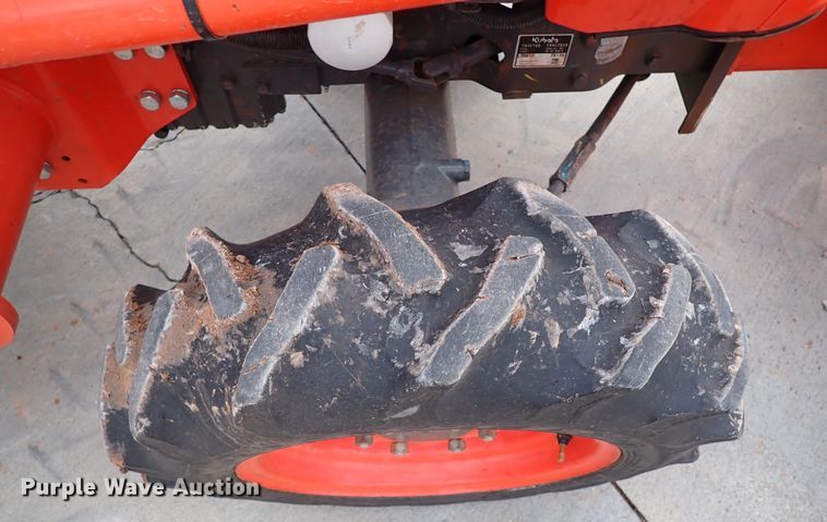 image for item IS9281 2019 Kubota L3901DT  MFWD tractor