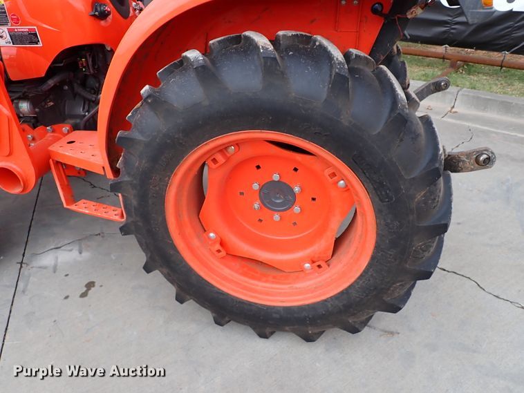 image for item IS9281 2019 Kubota L3901DT  MFWD tractor