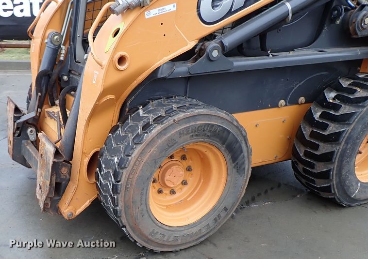 image for item IS9284 Case SV280  skid steer loader