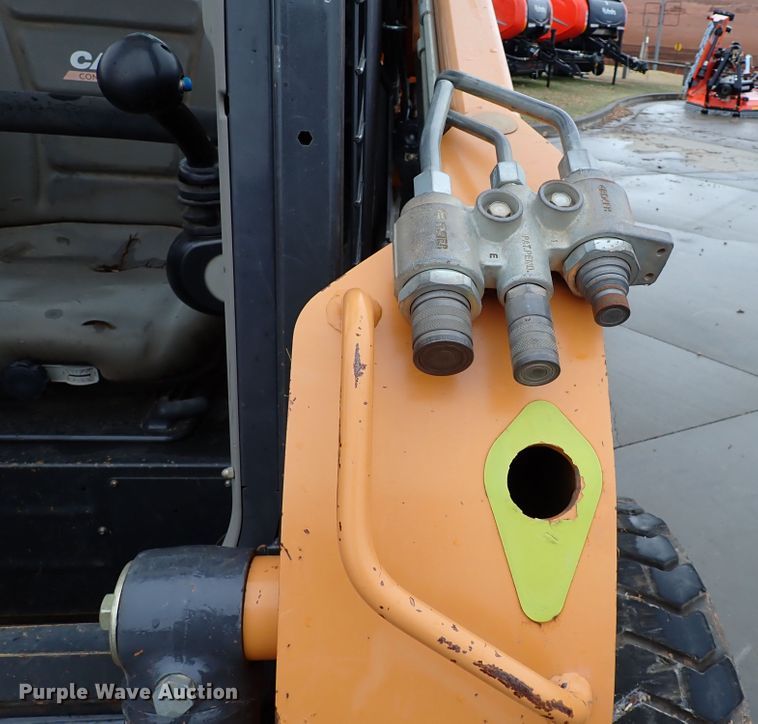 image for item IS9284 Case SV280  skid steer loader