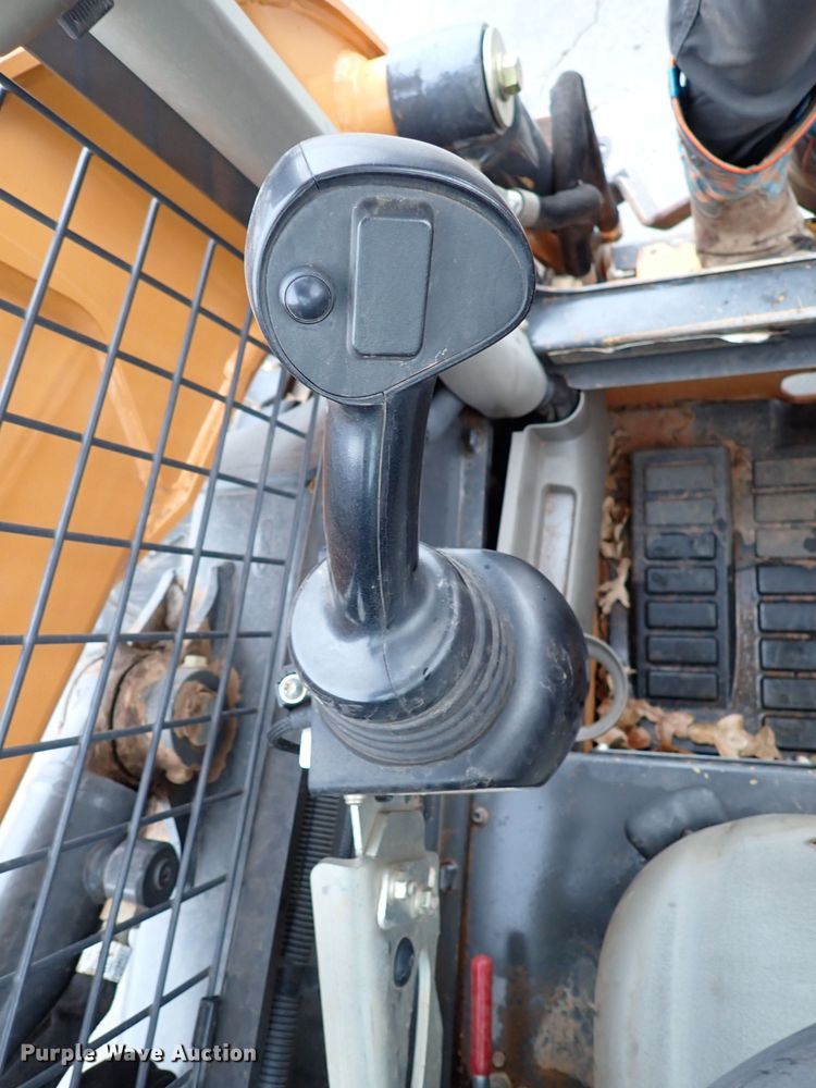 image for item IS9284 Case SV280  skid steer loader