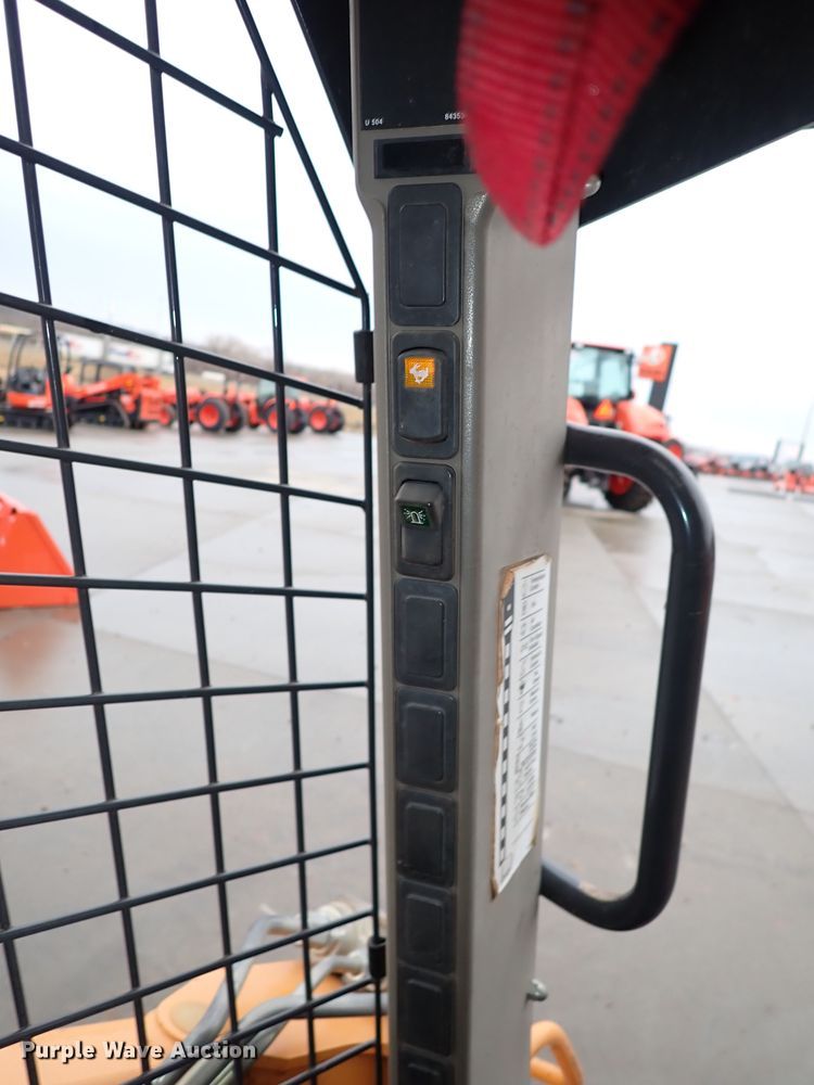 image for item IS9284 Case SV280  skid steer loader