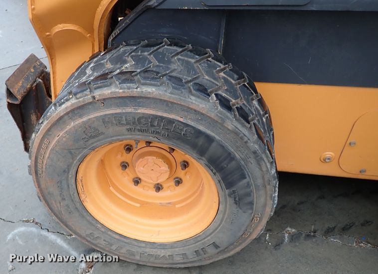 image for item IS9284 Case SV280  skid steer loader